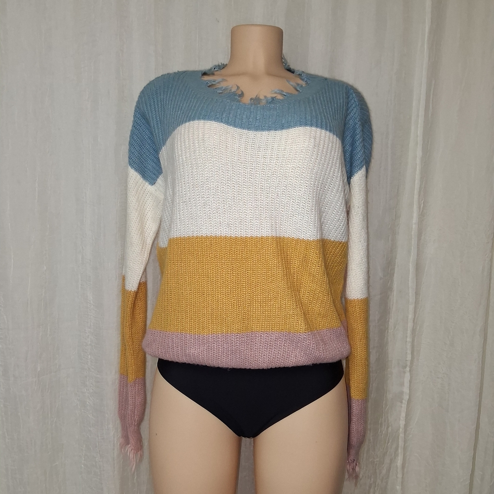 RUN WAY 7 women Size M Colorful Distressed Crew Neck Sweater - Picture 3 of 13